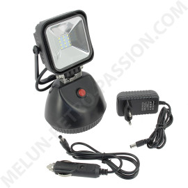 12 LED SELF-CONTAINED WORK LIGHT WITH MAGNETIC BASE